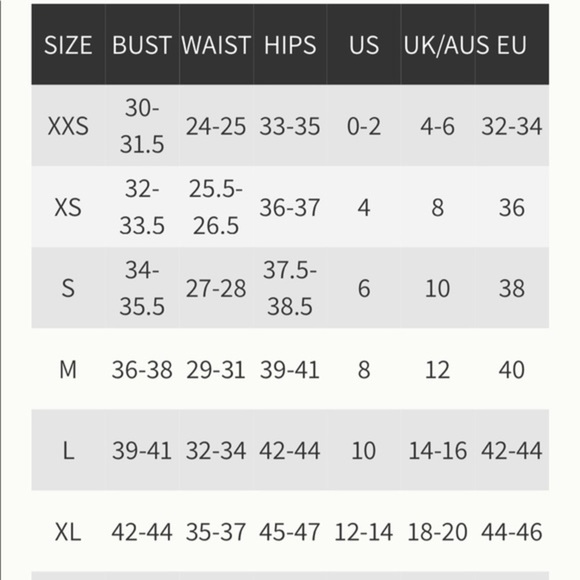 Fabletics Mid-Rise Mesh Powerhold Legging Medium - Picture 15 of 15